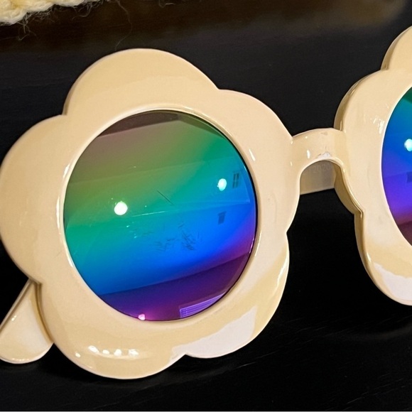 Toddler Bundle flower power sunnies and crochet headband(New/handcrochet) - Picture 10 of 12